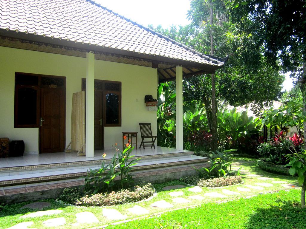 Astawa House Gasthuis 2*