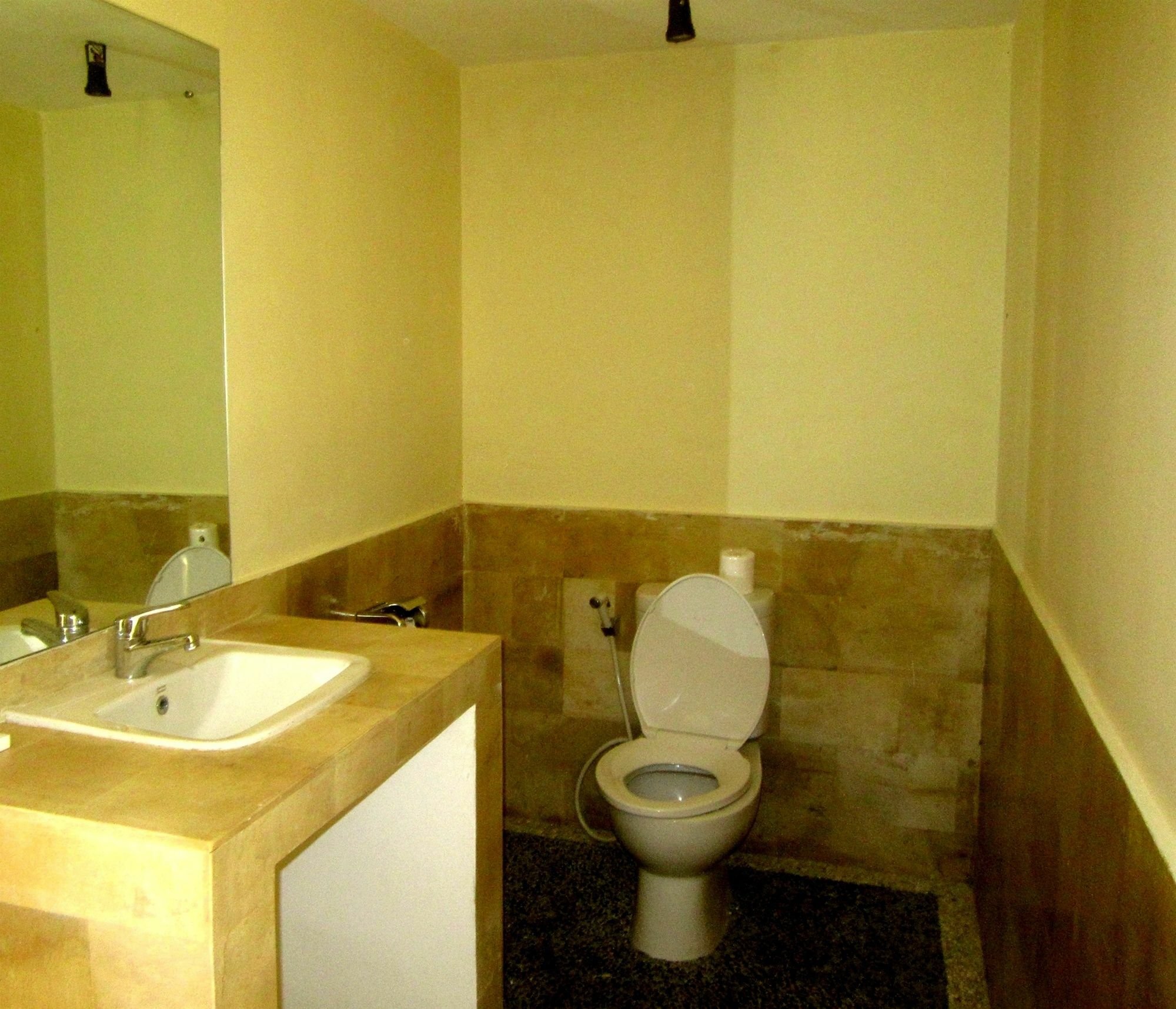 Astawa House Gasthuis 2*