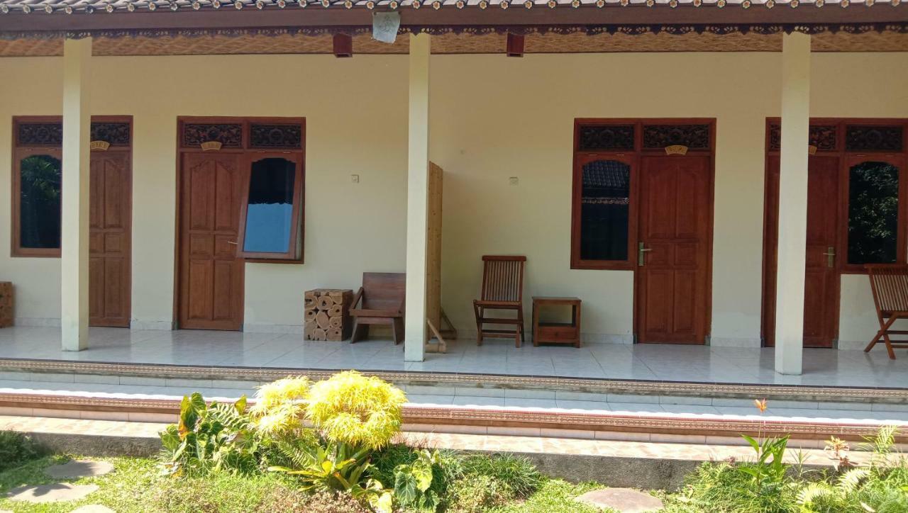 Gasthuis Astawa House 2*