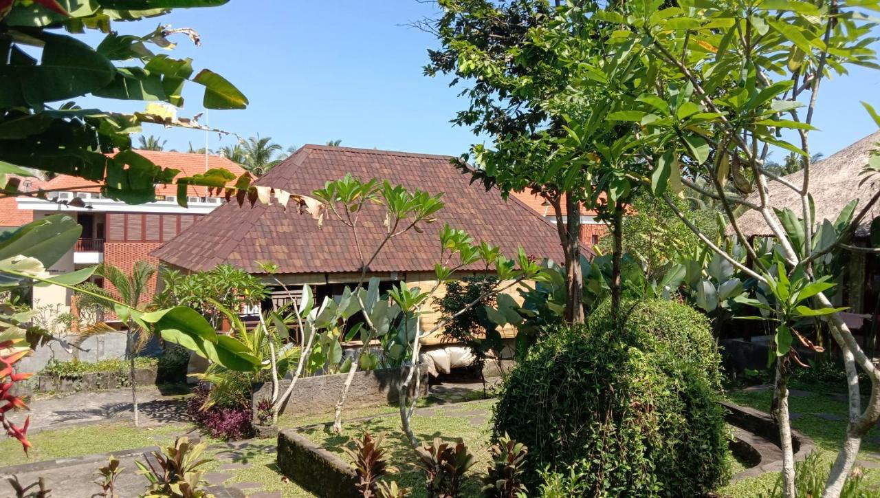 Gasthuis Astawa House 2*